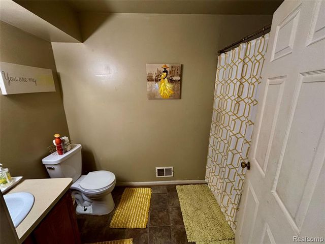 23300 Brentwood Drive, Trenton, MI 48183