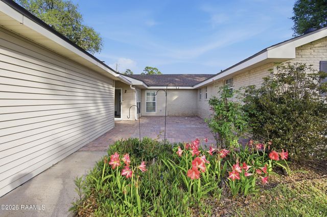 6615 N University Avenue, Carencro, LA 70520