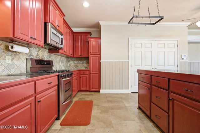 6615 N University Avenue, Carencro, LA 70520