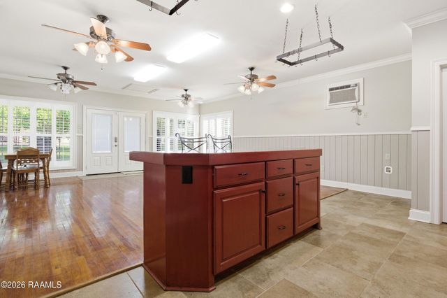 6615 N University Avenue, Carencro, LA 70520