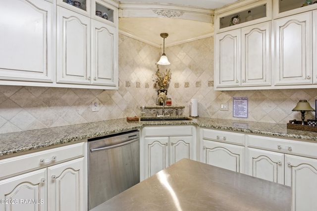 6615 N University Avenue, Carencro, LA 70520