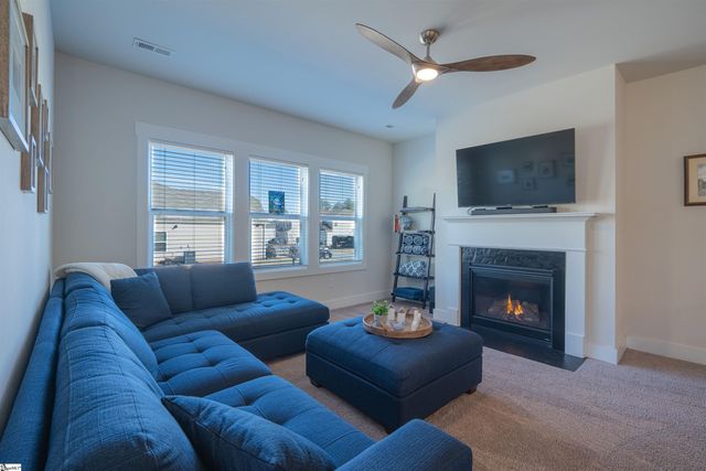 39 Larson Drive, Simpsonville, SC 29681