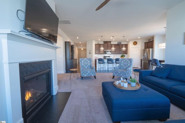 39 Larson Drive, Simpsonville, SC 29681