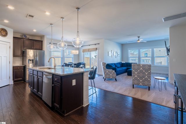 39 Larson Drive, Simpsonville, SC 29681