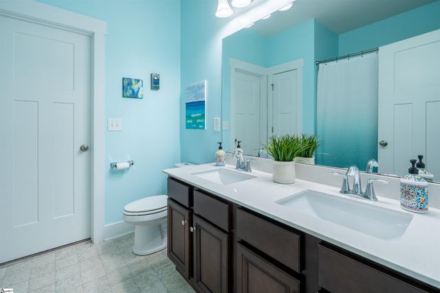 39 Larson Drive, Simpsonville, SC 29681