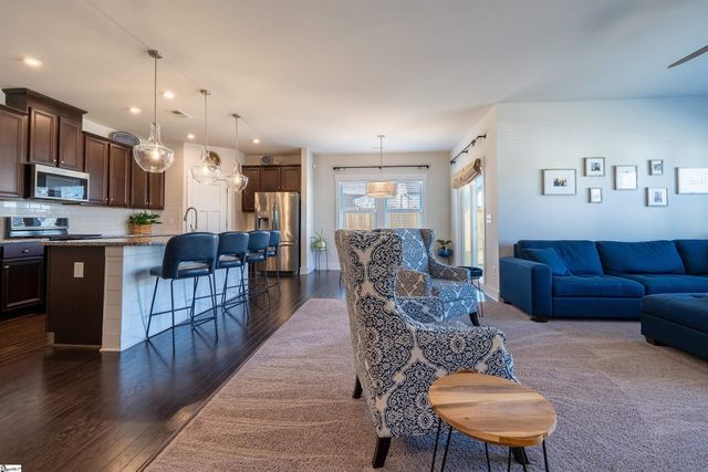 39 Larson Drive, Simpsonville, SC 29681