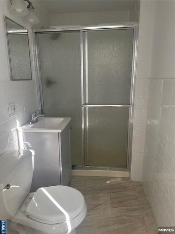 568 Lafayette Avenue 2, Hawthorne, NJ 07506