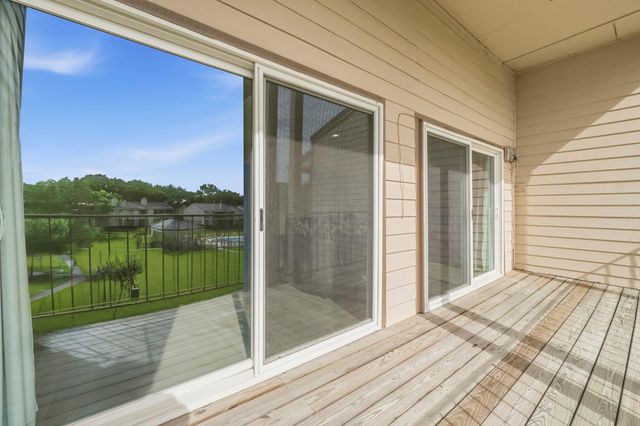 203-C Lakeview Terrace, Montgomery, TX 77356