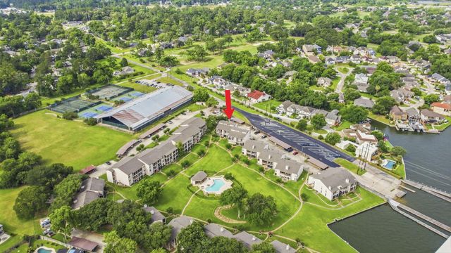203-C Lakeview Terrace, Montgomery, TX 77356