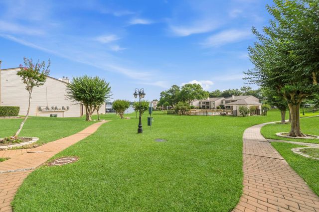 203-C Lakeview Terrace, Montgomery, TX 77356