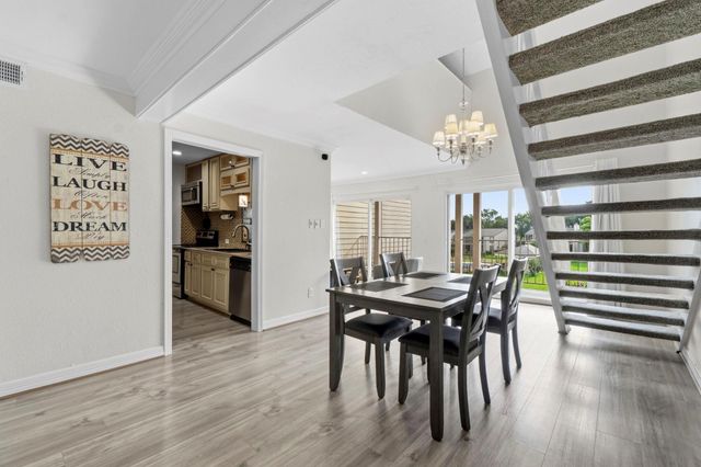 203-C Lakeview Terrace, Montgomery, TX 77356