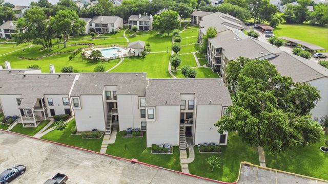 203-C Lakeview Terrace, Montgomery, TX 77356