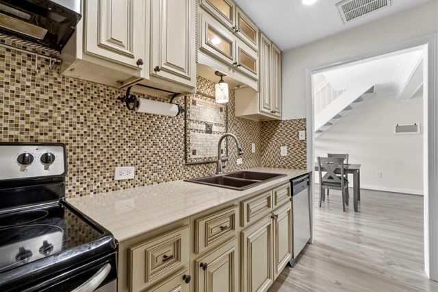 203-C Lakeview Terrace, Montgomery, TX 77356