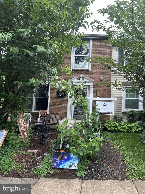Image 1 of property listing at 19037 PARTRIDGE WOOD DR, Germantown, MD 20874