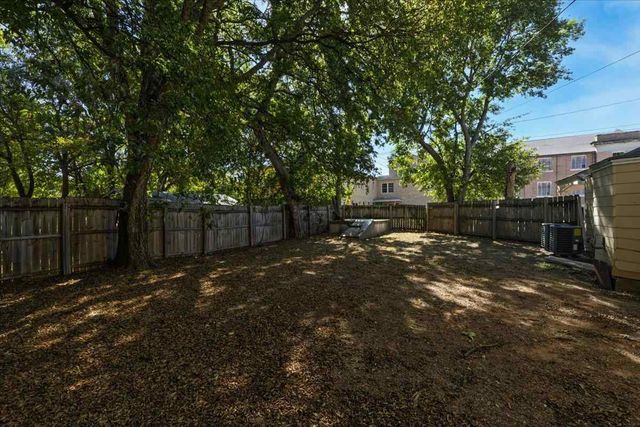 206 E Nebraska Ave, Walters, OK 73572