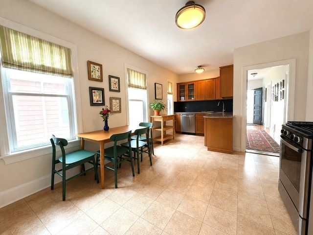 29 Elston 2, Somerville, MA 02144