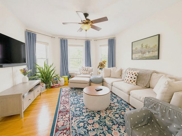 29 Elston 2, Somerville, MA 02144
