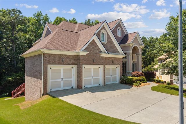 2905 Ivy Hill Drive, Buford, GA 30519