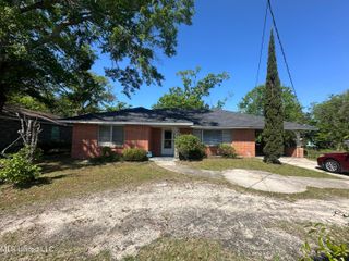 2113 30th Avenue, Gulfport, MS 39501