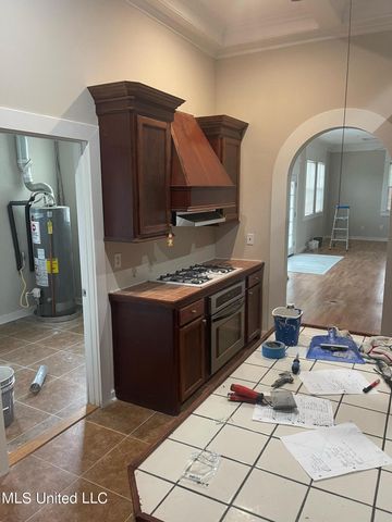 238 Handy Lane, Pass Christian, MS 39571