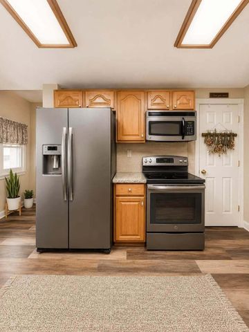 565 E Chestnut Street, Lancaster, OH 43130
