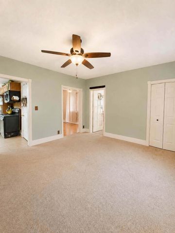 565 E Chestnut Street, Lancaster, OH 43130
