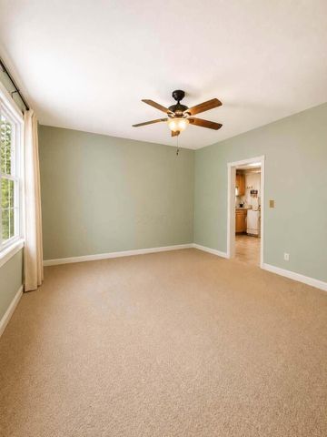 565 E Chestnut Street, Lancaster, OH 43130