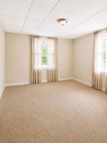 565 E Chestnut Street, Lancaster, OH 43130