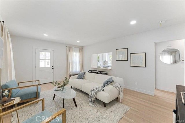 2626 Crestmoore 2, Los Angeles, CA 90065