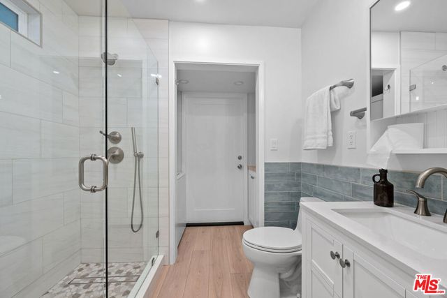 1216 Elm Street, Los Angeles, CA 90291
