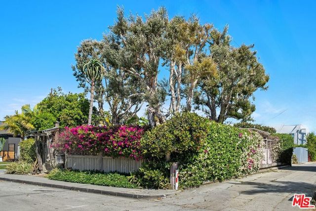 1216 Elm Street, Los Angeles, CA 90291