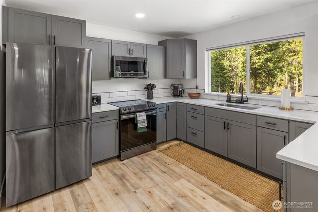 630 Silver Creek Road, Easton, WA 98925