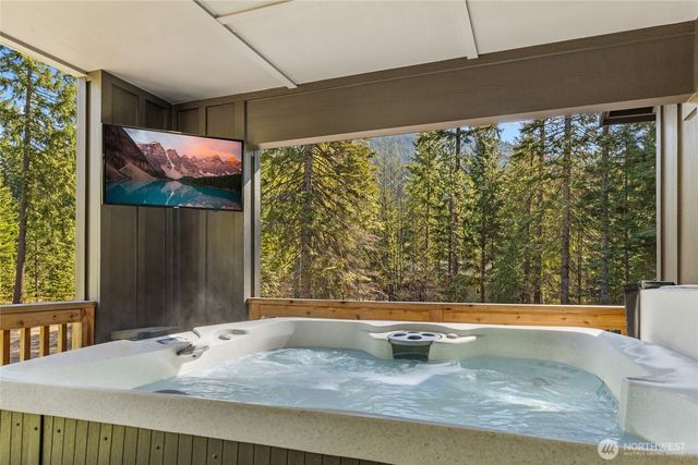 630 Silver Creek Road, Easton, WA 98925