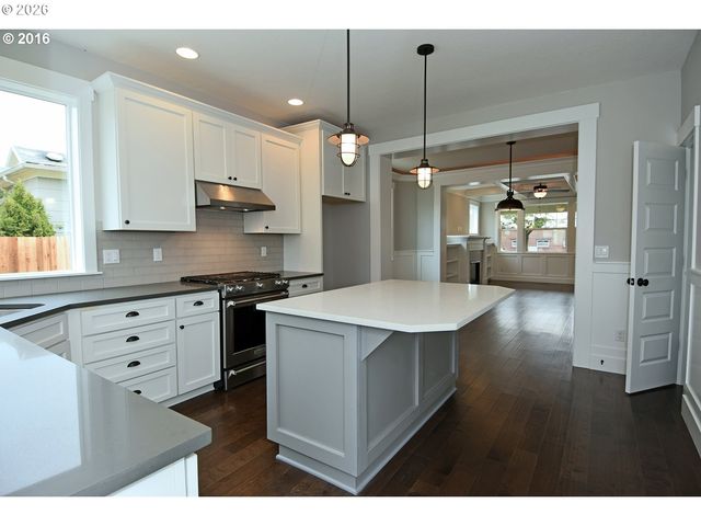 6225 N GREELEY Ave, Portland, OR 97217