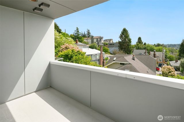 221 NW 50th Street, Seattle, WA 98107