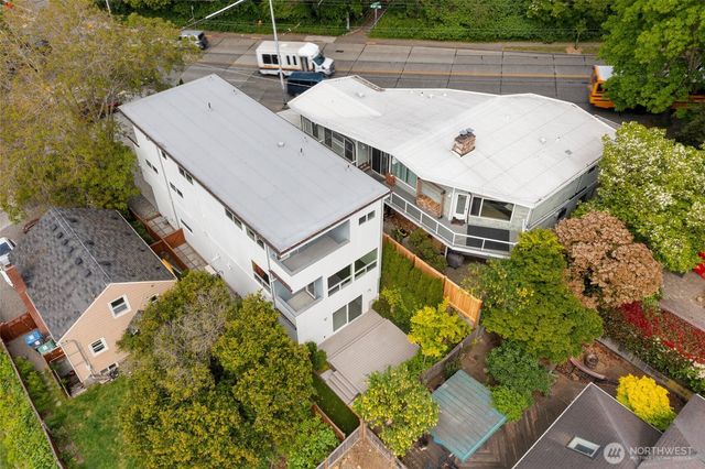 221 NW 50th Street, Seattle, WA 98107