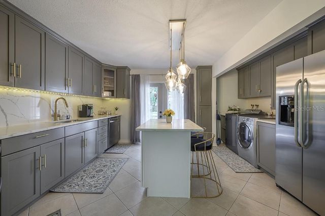 6010 N DEXTER AVENUE, Tampa, FL 33604