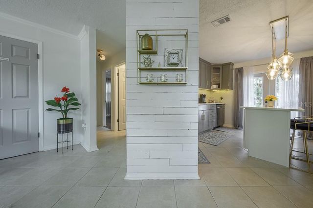 6010 N DEXTER AVENUE, Tampa, FL 33604