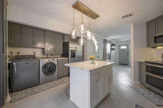 6010 N DEXTER AVENUE, Tampa, FL 33604