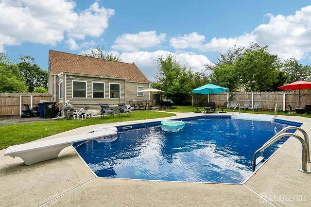 13 Spruce Avenue, Bordentown Twp, NJ 08505