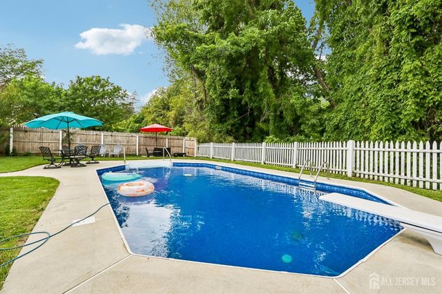 13 Spruce Avenue, Bordentown Twp, NJ 08505