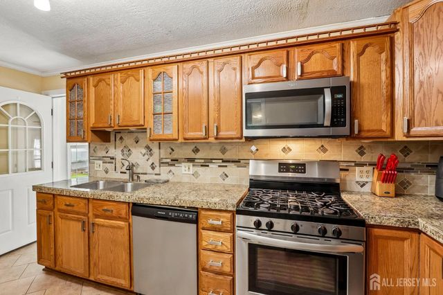 13 Spruce Avenue, Bordentown Twp, NJ 08505