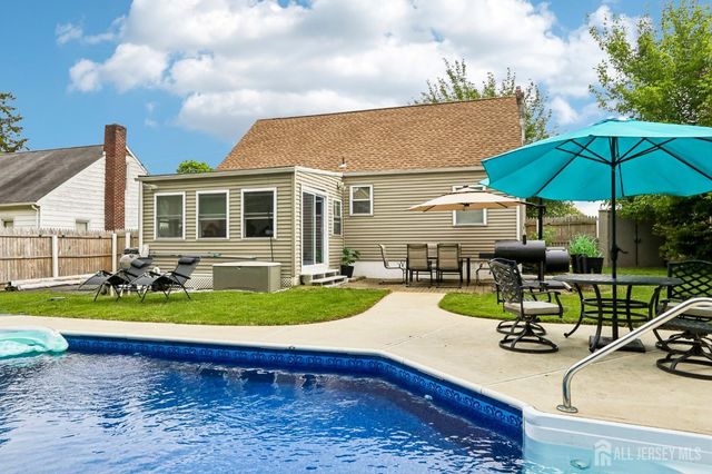 13 Spruce Avenue, Bordentown Twp, NJ 08505