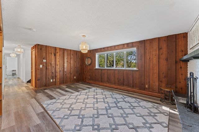 17046 Chiltern Hills Road, Minnetonka, MN 55345