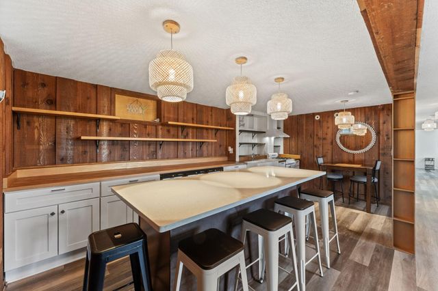 17046 Chiltern Hills Road, Minnetonka, MN 55345