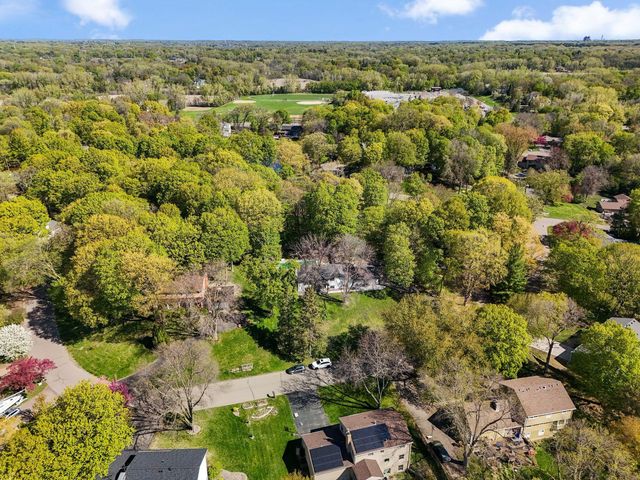17046 Chiltern Hills Road, Minnetonka, MN 55345