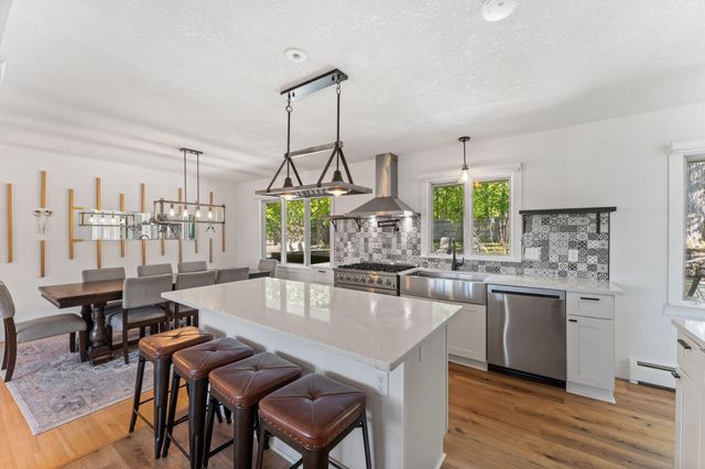17046 Chiltern Hills Road, Minnetonka, MN 55345