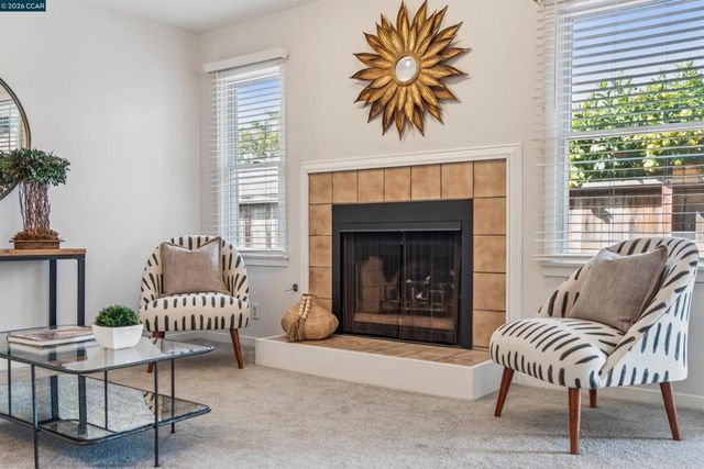 405 Centre Court, Alameda, CA 94502