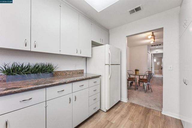 405 Centre Court, Alameda, CA 94502