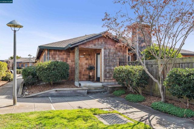 405 Centre Court, Alameda, CA 94502